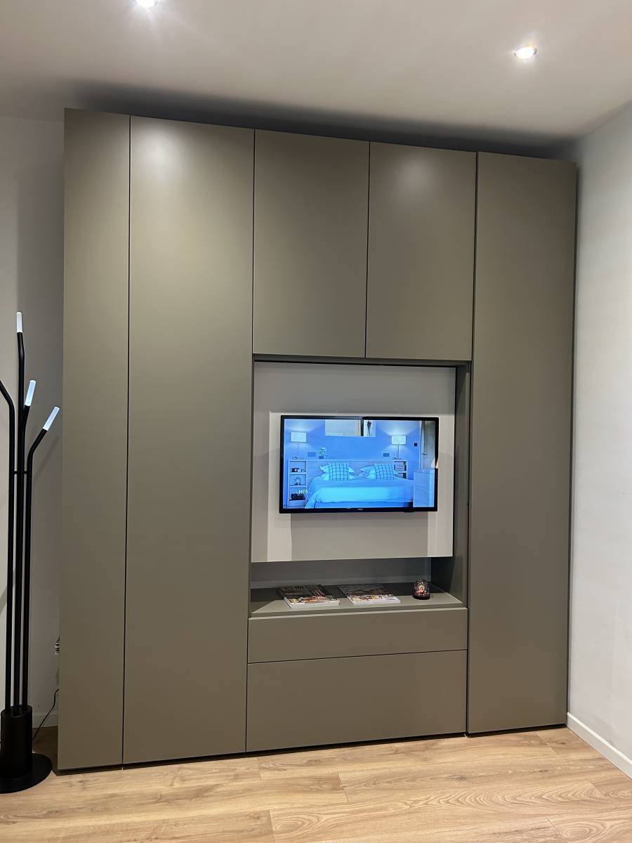 armoire tv Caccaro L225XH265XP45 à Bandol